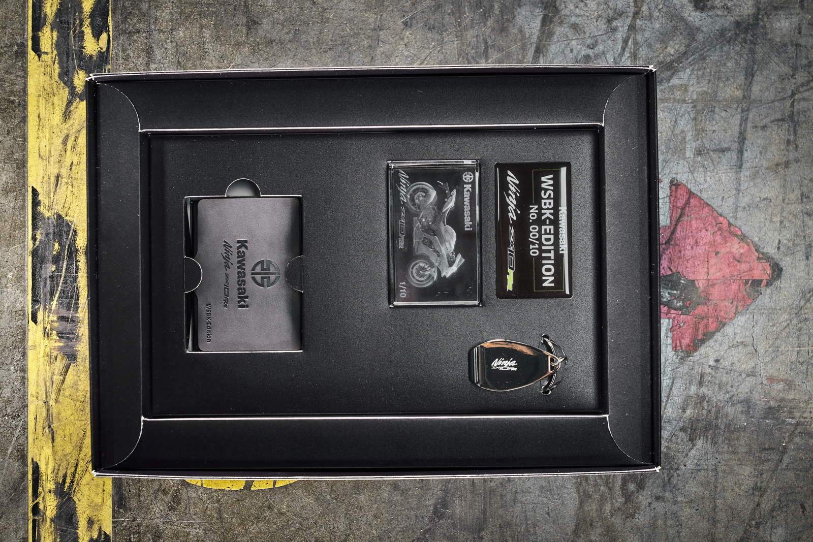 Kawasaki Ninja ZX-1o RR  WSBK